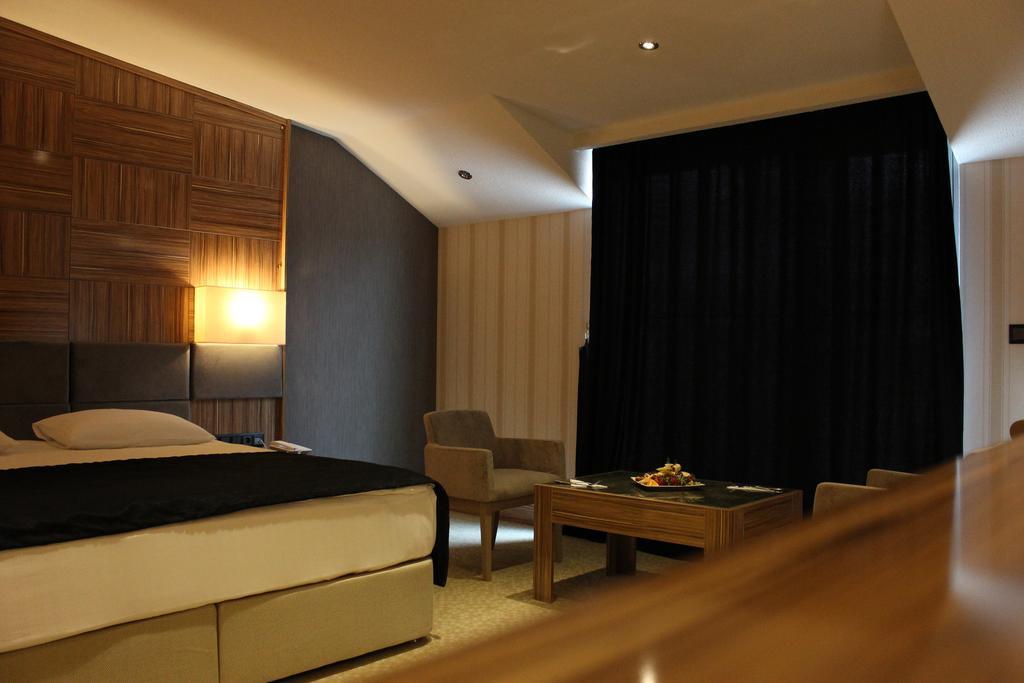 Neba Royal Hotel Samsun Rum bild